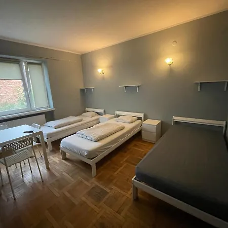 Kwatery Pracownicze Warszawa Zabki Зомбки
