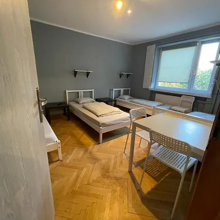 Kwatery Pracownicze Warszawa Zabki Зомбки